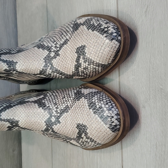 NEW Lucky Brand Womens Haylia Animal print Ankle boots shoes sz 9M - Picture 6 of 14